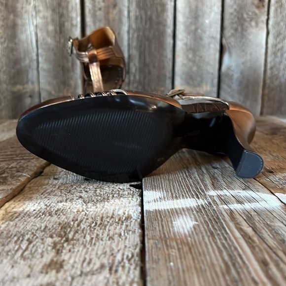 BCBGirls Marina bronze/chocolate Mary Jean shoes size 8M - Picture 7 of 11